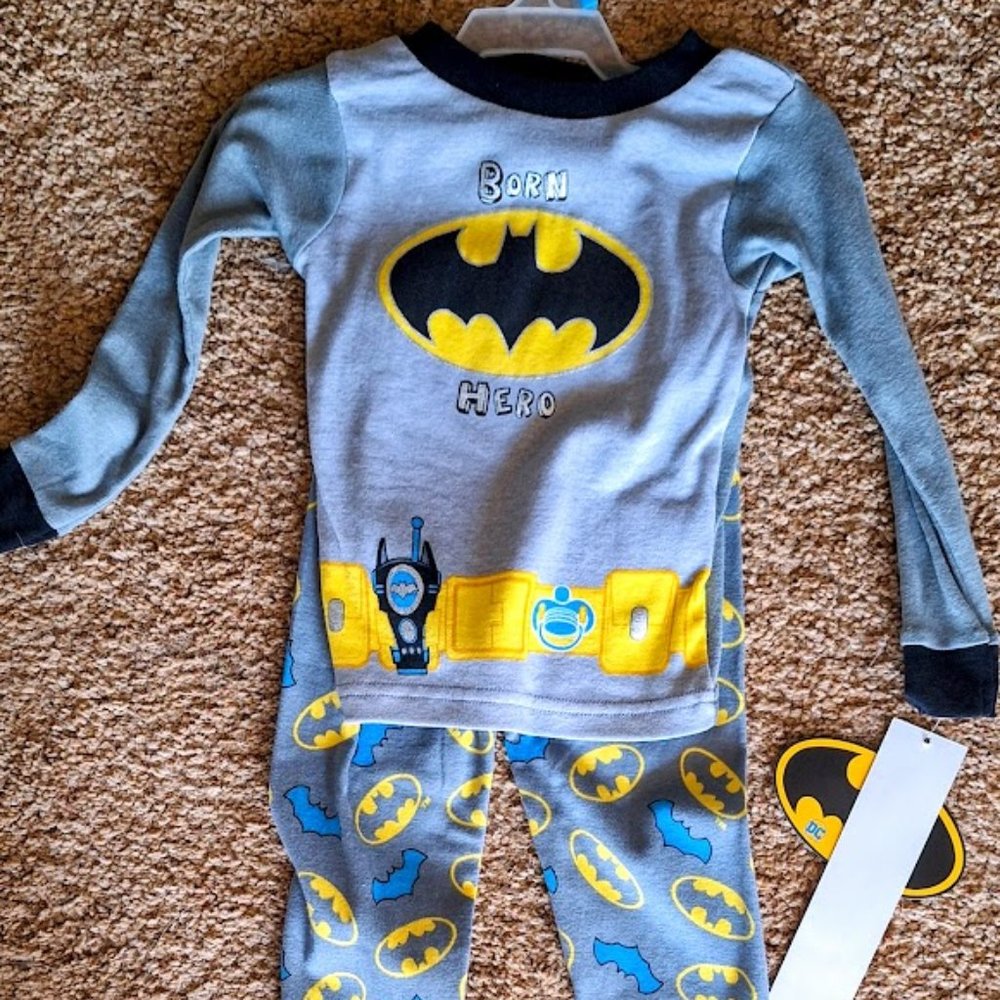 Batman 2-PC Pajama Set Size 24mths